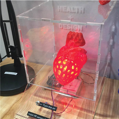 醫學教育開始將3D列印技術納入其中，除了讓學生更身歷情境的學習，更讓學生針對不同病患提出不同的解決方案，提升的不只是醫療設備之外，更是整體醫療的水平。可見3D列印可說是提供醫學一個很大的助益！