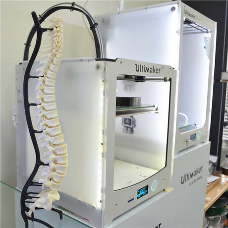 3D列印技術是現在非常夯話題之一，除了3D列印器官之外，3D列印技術更可以列印汽車零件、生活用品、更有大量的企業拿來研發製模。其中一個利用3D列印技術便是醫療領域。今天咱們就列印了一支3D列印骨頭。