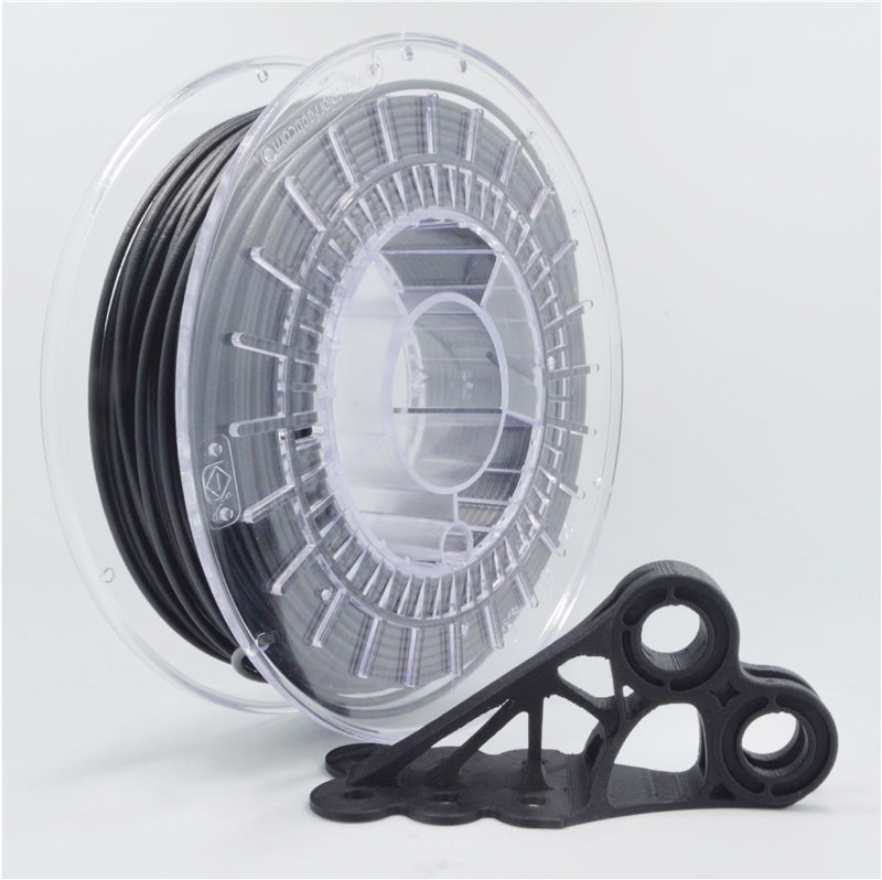 Colorfabb最新推出的碳纖維線材PA-CF LOW WARP，拿到最新線材第一件事當然就是要來試印一下囉!就讓我們來看看使用PA-CF LOW WARP線材3d列印出的飛機零件吧!