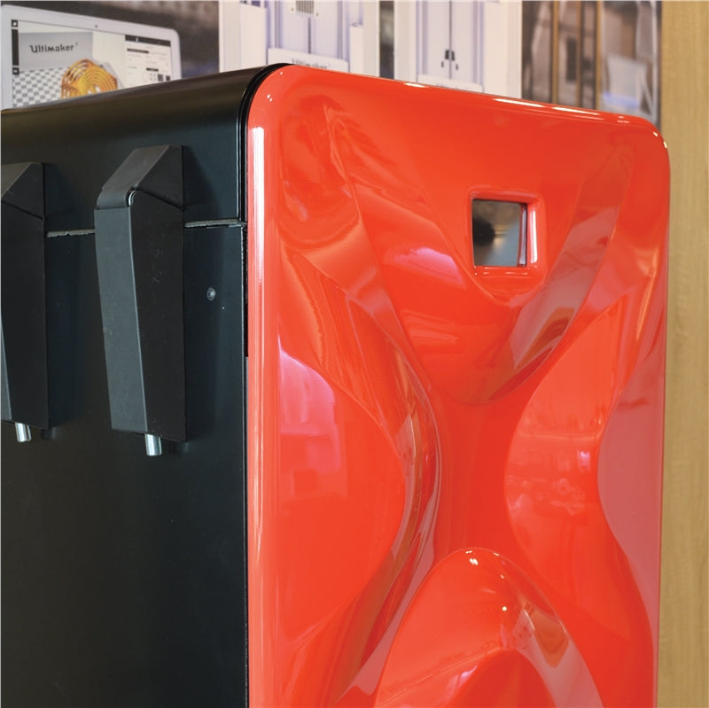 這次我們特別引進最新3D列印技術-SLS粉末燒結的3D印表機。來自波蘭的品牌Sinterit目前有推出兩款SLS 3D列印機，Lisa1 與Lisa2，目前新品上市期間Lisa1優惠...