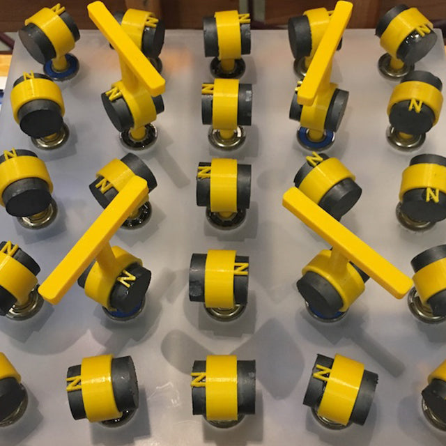 BOSEbuild母公司BOSE探索新市場，BOSEbuild Speaker Cube產品成功後，開始設計自製藍牙耳機，引進3D列印技術並激發孩子探索。