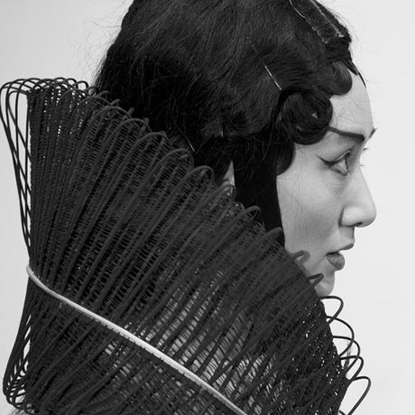 世上第一款3D列印京劇服飾，曾在倫敦皇家藝術學院（RCA）的「霸王別姬」表演中展出，究竟它是如何被創造出來的呢？精彩片段立刻看！