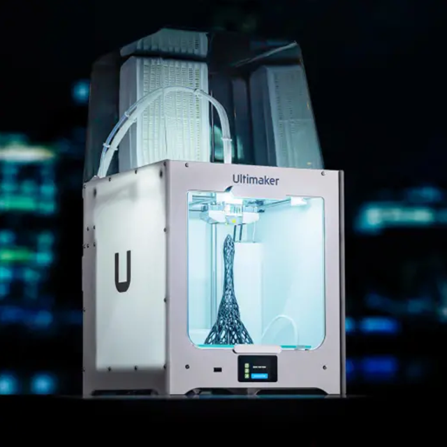 性能大躍進，價格超相近？「Ultimaker 2+ Connect 3D列印機」火熱上市！和Ultimaker 2+相比，四個差異馬上看！