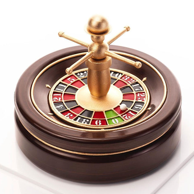 巧克力超甜賭盤，這局你賭幾號？法國甜點大師．艾莫里（Amaury Guichon）使用真空成型技術，設計一款豪華彈珠輪盤，純手打造完整實錄！