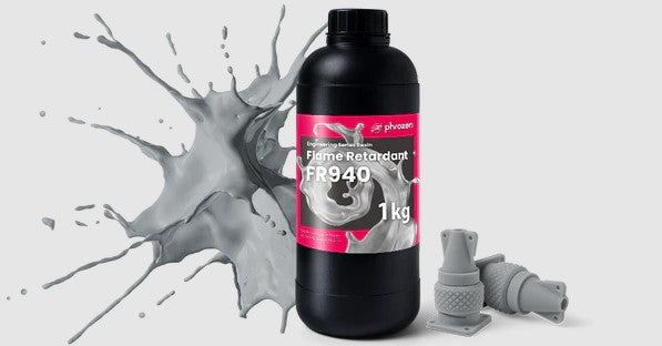 Phrozen FR940 阻燃樹脂 - 灰色與成品